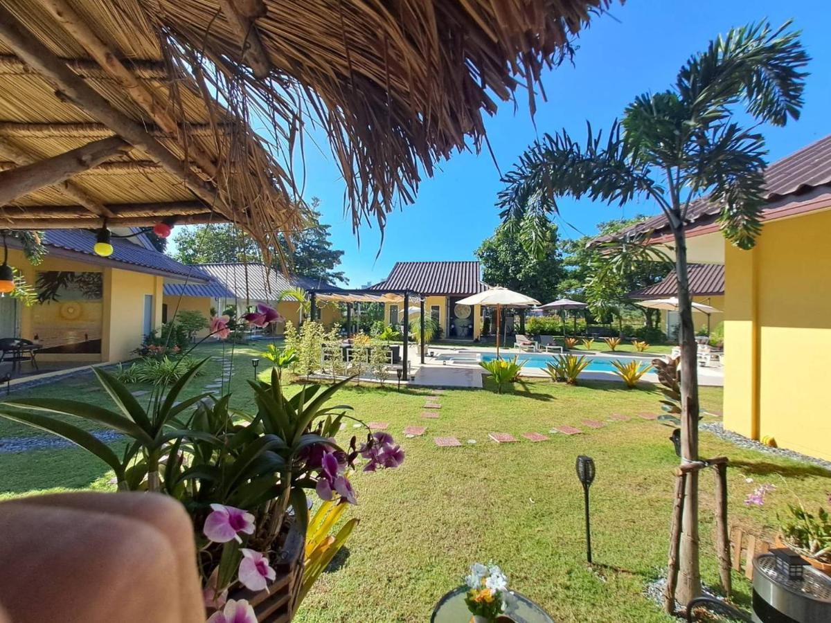Pool Villa, Resort, Mae Ramphueng Beach, Ban Phe, Rayong, Residence M Thailand (Adults Only) Ban Chamrung Exterior photo