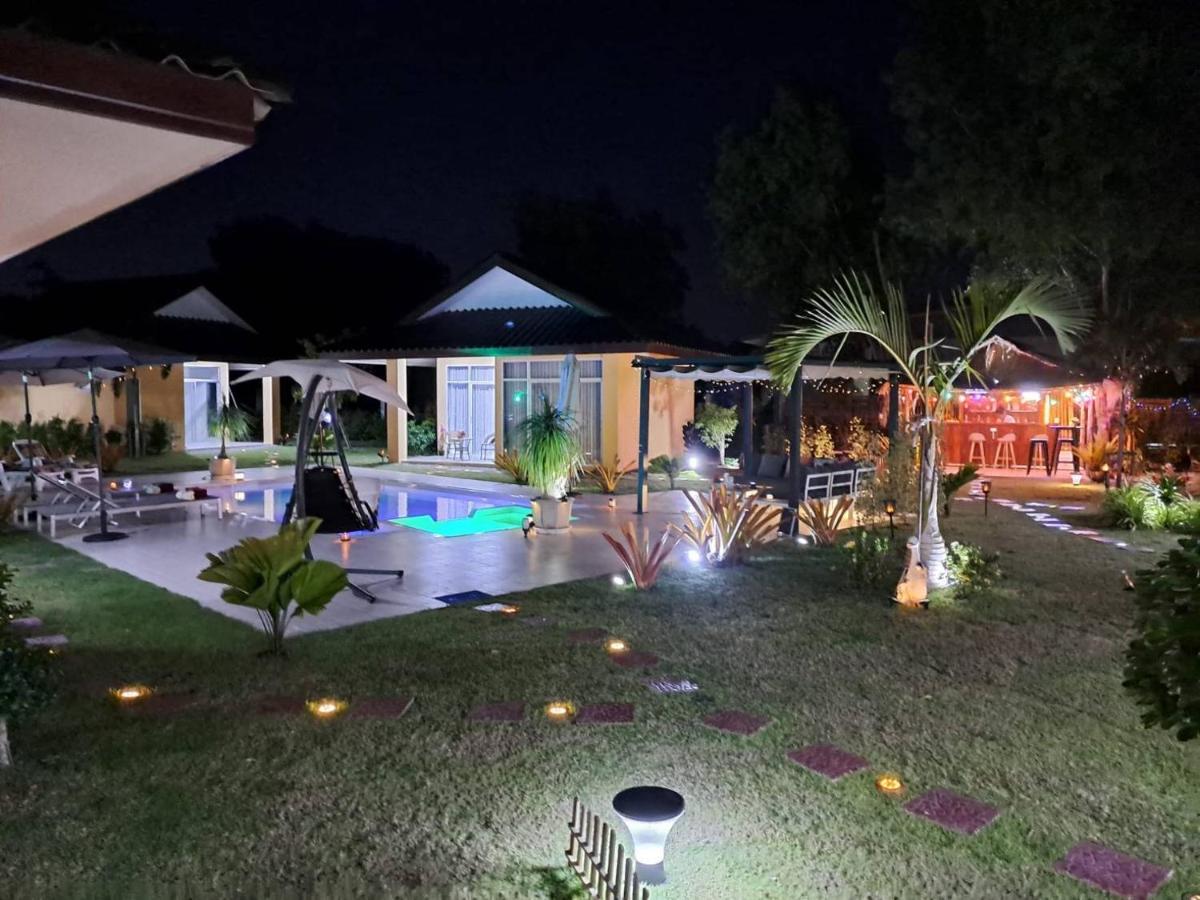 Pool Villa, Resort, Mae Ramphueng Beach, Ban Phe, Rayong, Residence M Thailand (Adults Only) Ban Chamrung Exterior photo