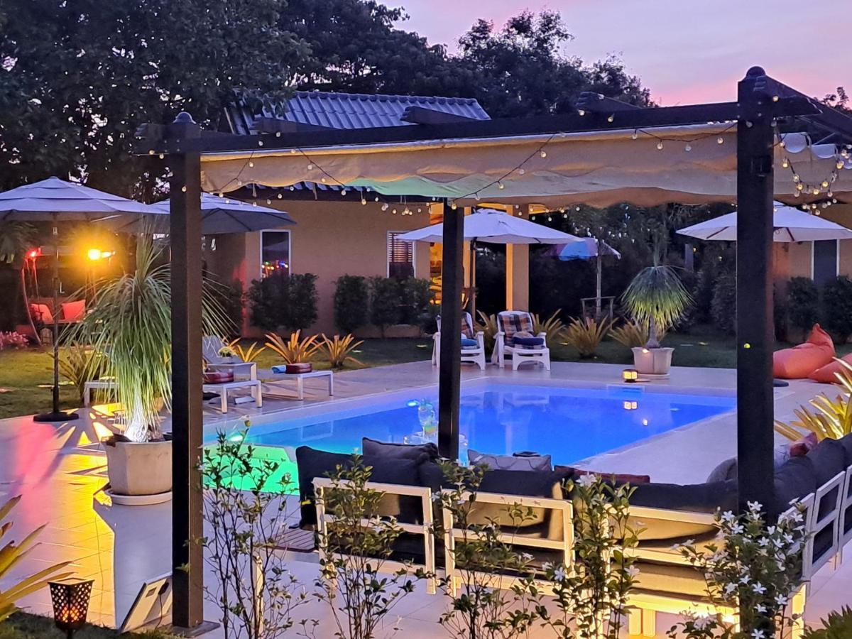 Pool Villa, Resort, Mae Ramphueng Beach, Ban Phe, Rayong, Residence M Thailand (Adults Only) Ban Chamrung Exterior photo