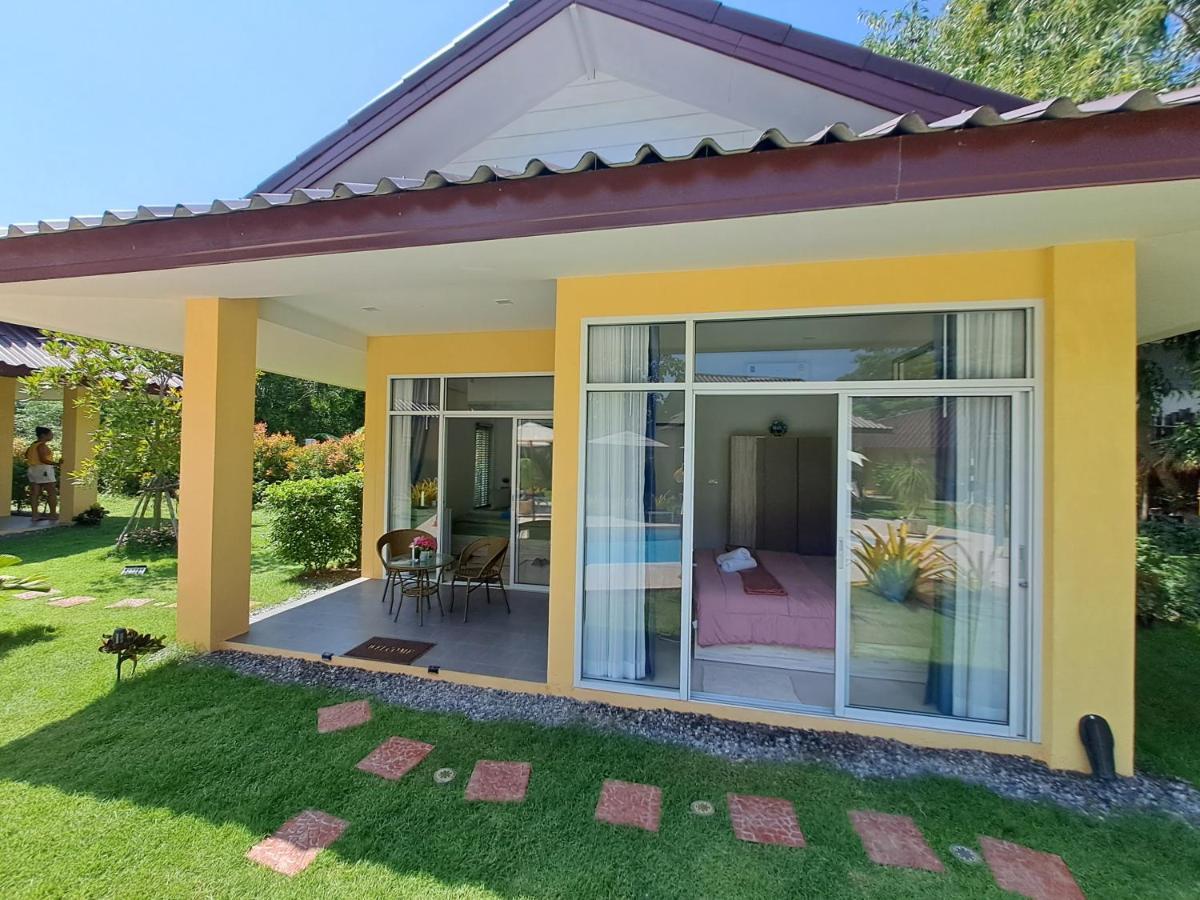 Pool Villa, Resort, Mae Ramphueng Beach, Ban Phe, Rayong, Residence M Thailand (Adults Only) Ban Chamrung Exterior photo